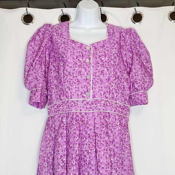 OOAK Vintage Cottagecore Pinup Dress Sz M Purple Floral Pleat Skirt Puff Sleeves - Picture 3 of 7